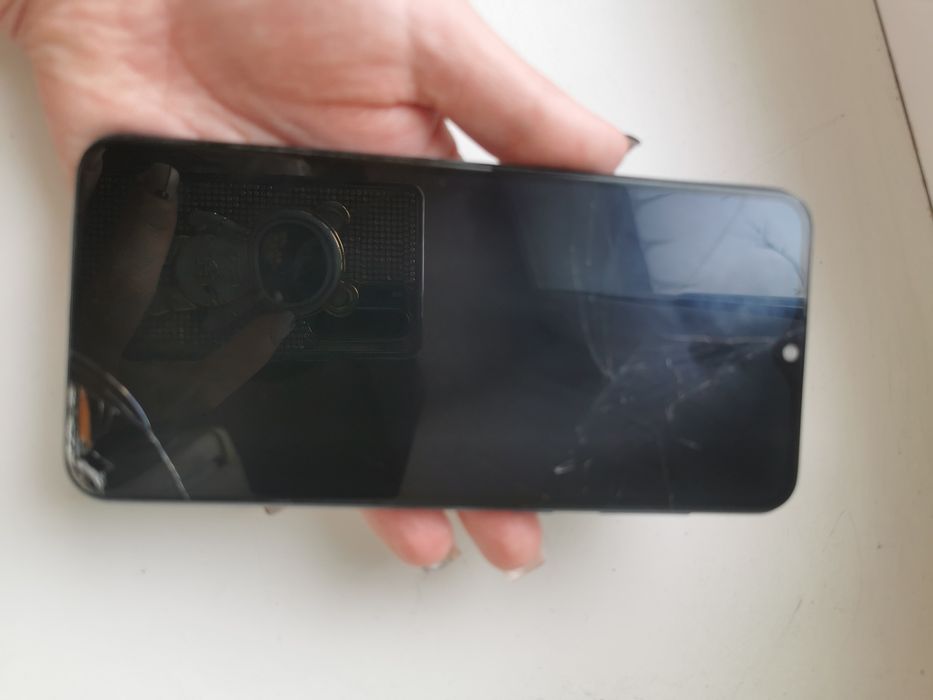 Самсунг А 30 телефон