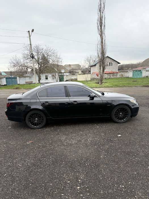 Продам BMW E60 2.5 АКПП гбо газ бензин