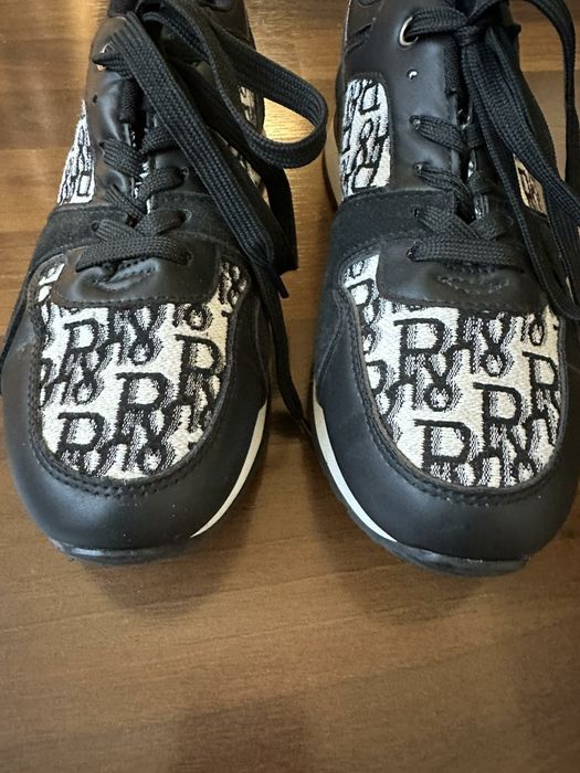 39-40 Женские кроссовки.