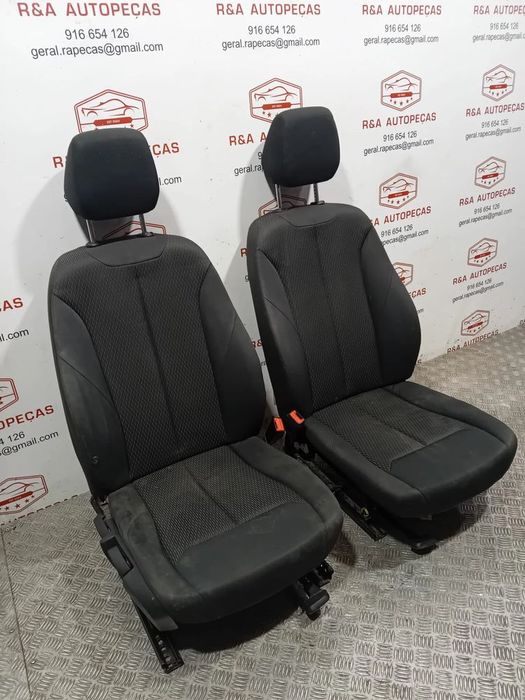 Conjunto de Bancos BMW Série 1 F20 em Tecido Original