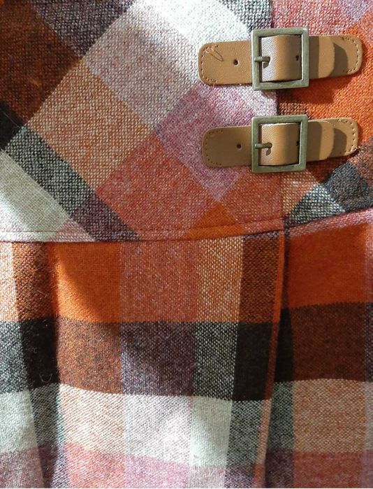 Жіноча тепла спідниця в клітинку Laura Ashley (оригінал)