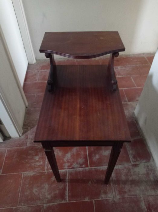 Mesa de cabeceira vintage