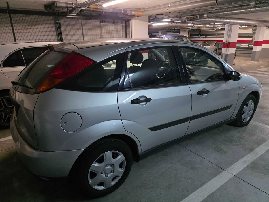 FORD FOCUS 1.4 75cv 2002 168.000KM (Embraiagem, correia distribuição, Bomba de agua, Pintura, nova) Impecável Benfica