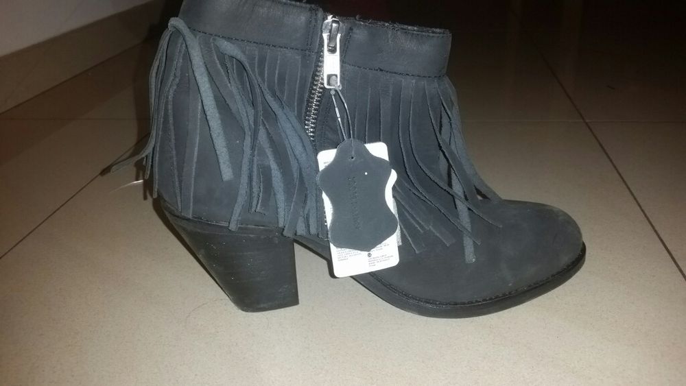 Nowe z metkami skórzane Buty botki kozaki nieocieplane 38