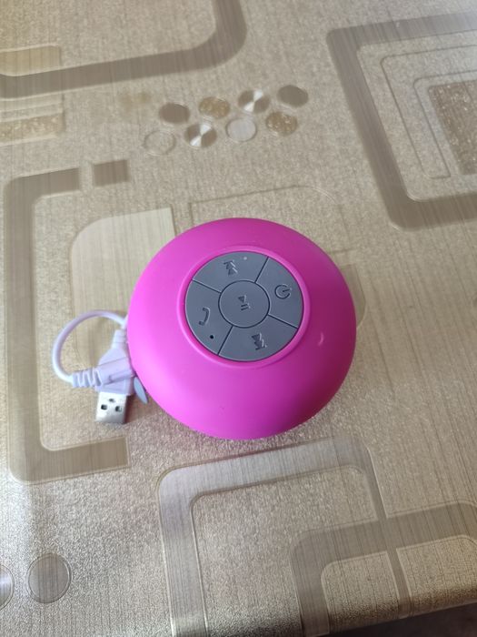 Coluna bluetooth com ventosa