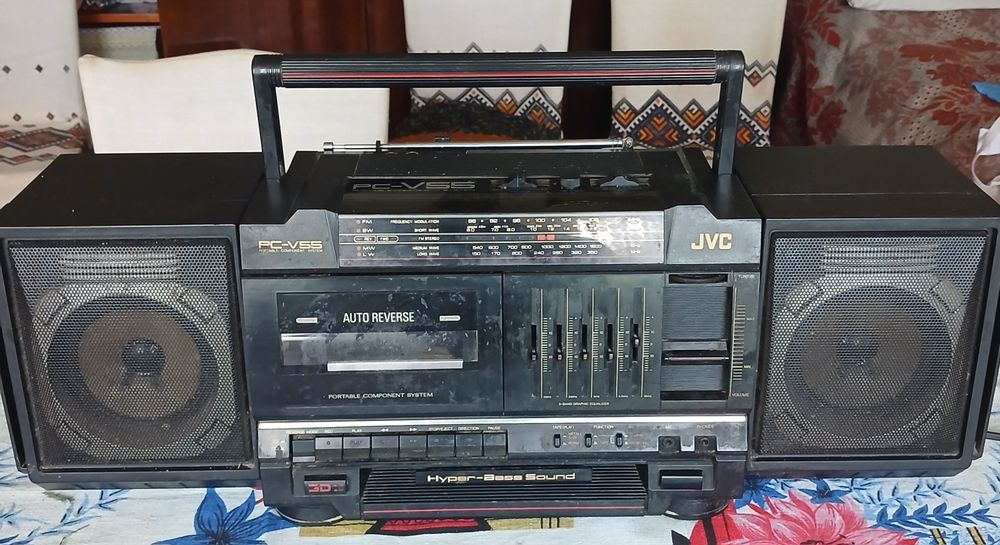 Магнітола JVC PC-RV55W (Японія, 90-ті) робоче радіо, рідні колонки