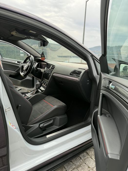 WV golf GTI 7.5  Performance 180kw 2018