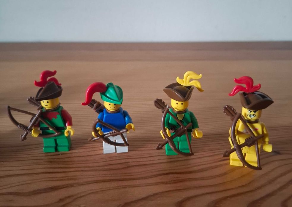 Lego - Bonecos Figuras / Arqueiros Lego Castle série Castle Forestmen