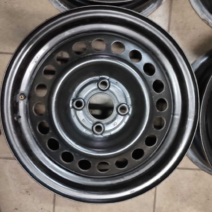 felgi 5,5X15 4X100  Honda Jazz oraz Hyundai, Toyota, Mazda ,Suzuki,