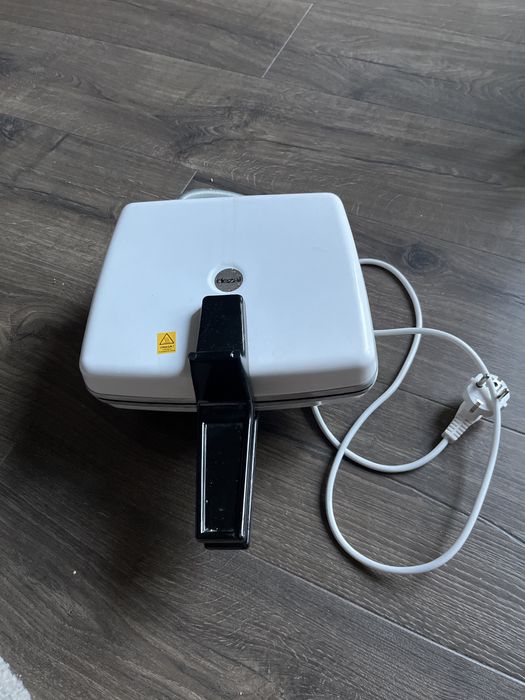 Dezal 301.4 1300W gofrownica