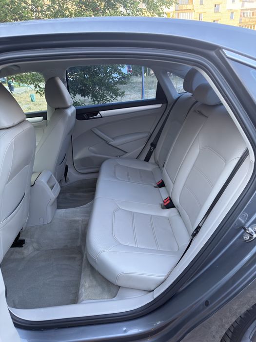 Volkswagen Passat b7 2011г 2л tdi