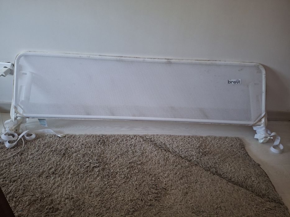 Protetor Lateral de cama para bébé da Marca Brevi.

Usado mas em boas condições.