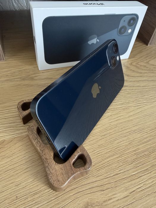 Iphone 13 128g в гарному стані офіційна техніка apple