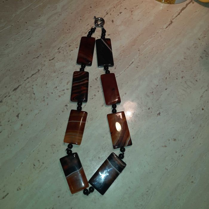 Продам намисто .Камінь - сердолік.