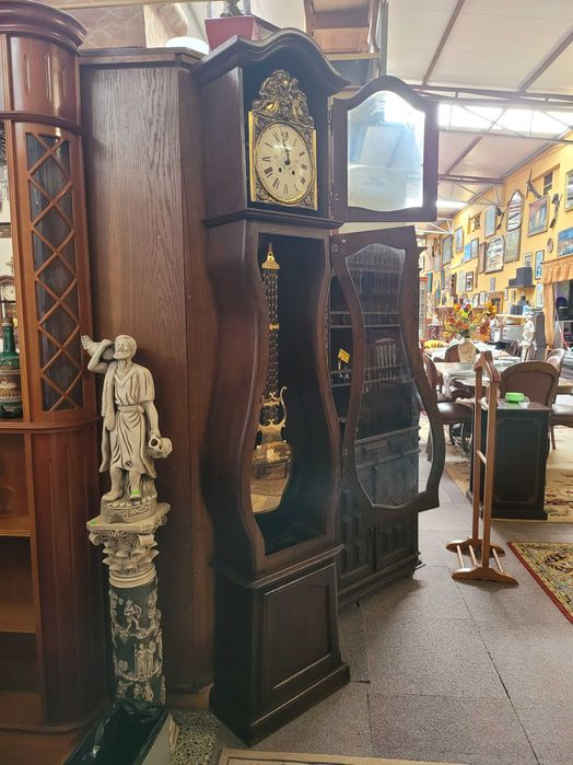 Relógio de pendulo com funcionamento a corda - A trabalhar se