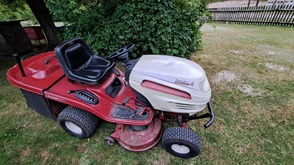 Traktorek kosiarka, silnik honda 2 cylindry