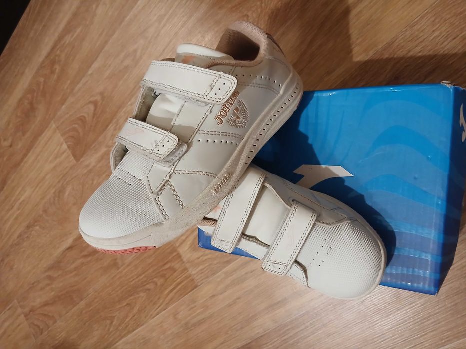 Кросівки для дівчинки Joma, 33 ромір