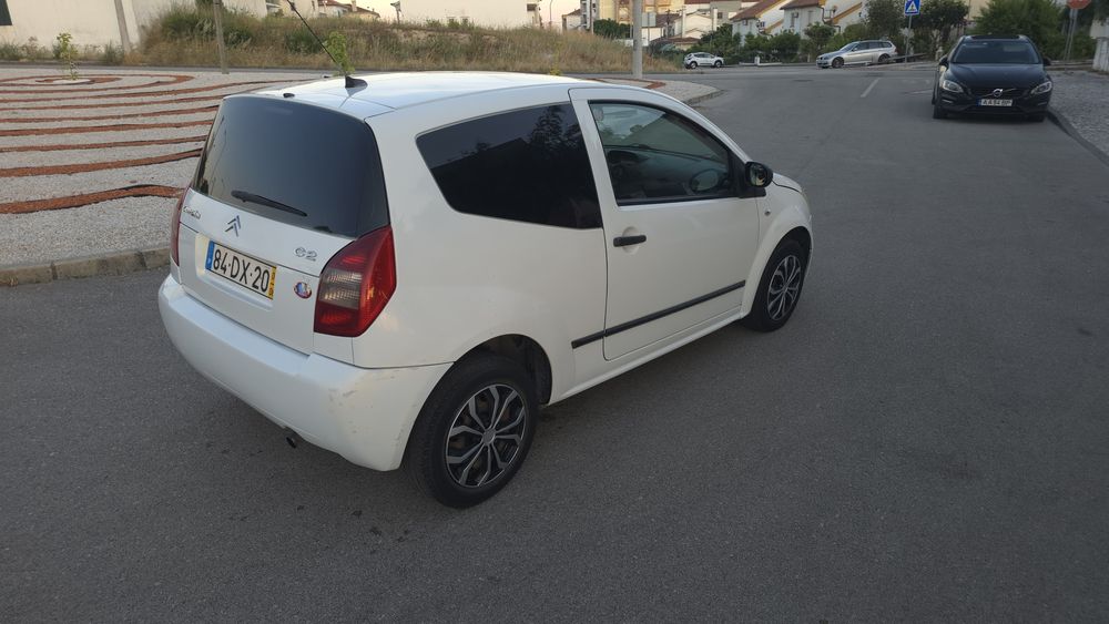 Vende se Cintroen c2