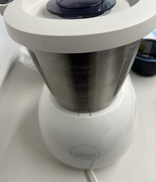 Yammi 3 nova com garantia