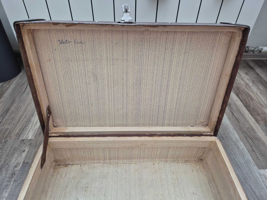 stara retro vintage walizka PRL 45x28x14