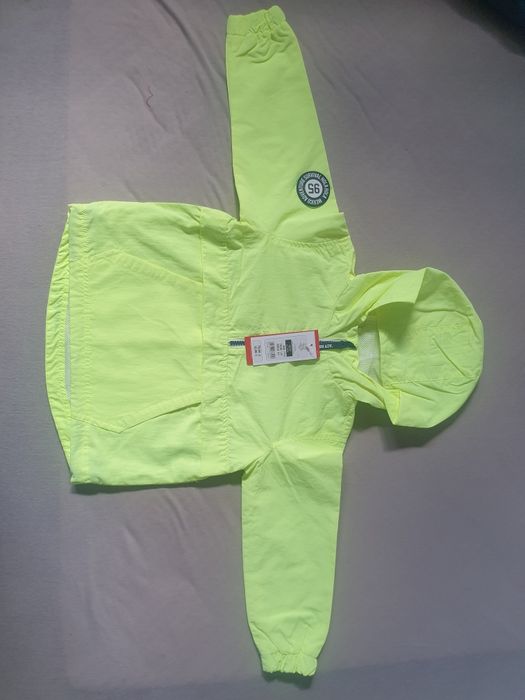 Nowa z metka kurtka wiatrówka smyk r.98