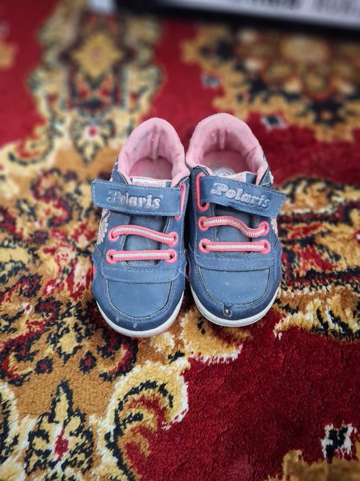 Дитяче взуття/дівчинка