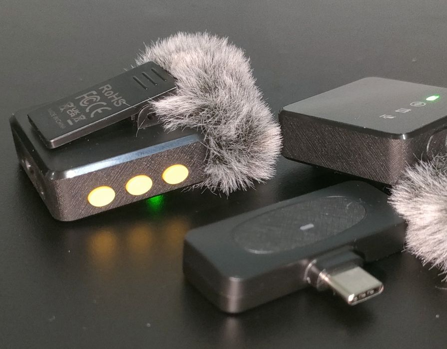 Microfones de lapela com receptor wi-fi