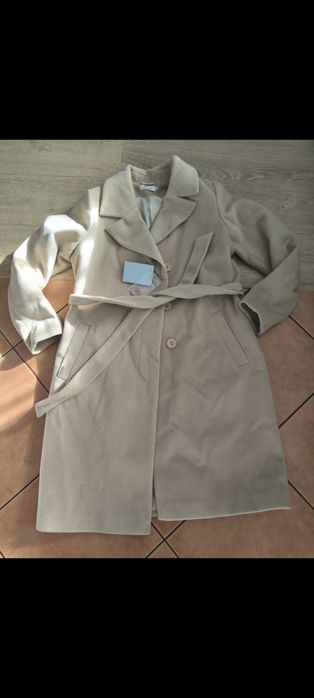 NOWY płaszcz beżowy w jodełkę grubszy firmy Merce rozm. 42