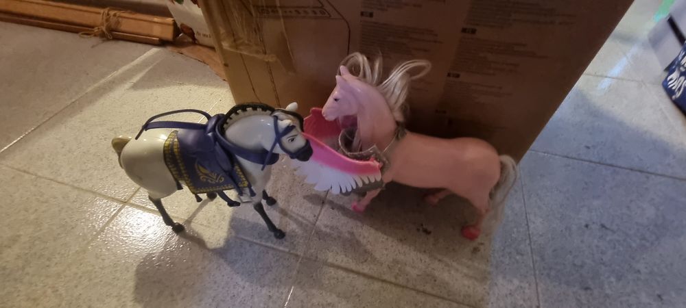 Cavalos de brincar disney