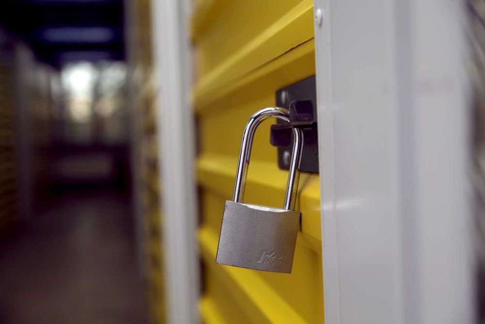 Склад хранения вещей, кладовка, гараж, бокс, контейнер ячейка сдам 3