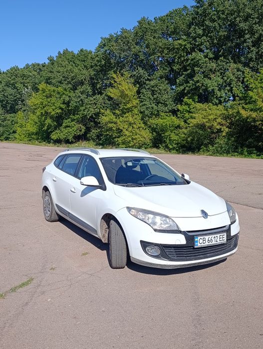 Продам свою машину megane 3 в