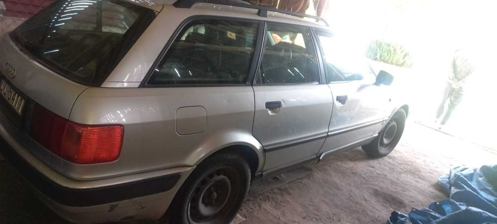 Audi 80