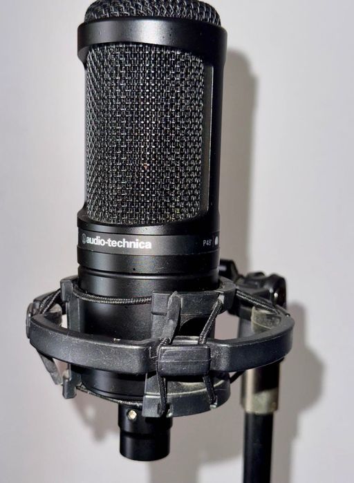 Студійний мікрофон Audio-Technica AT2020