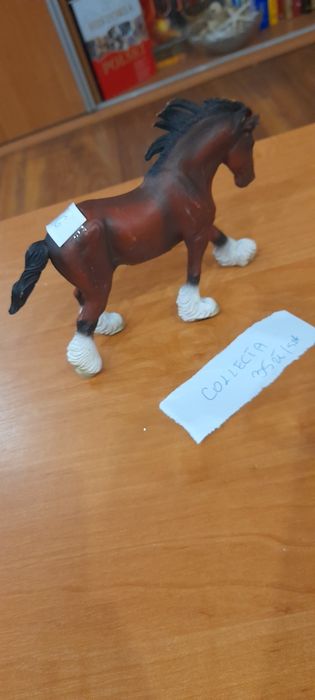 Figurki koni firmy Collecta