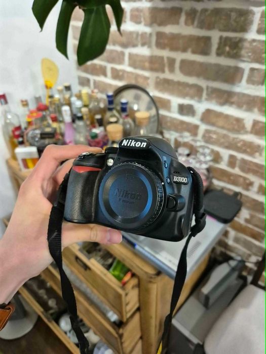 Nikon D3100 body | 12 tys. zdjęć | bateria + ładowarka | w pełni sprawny