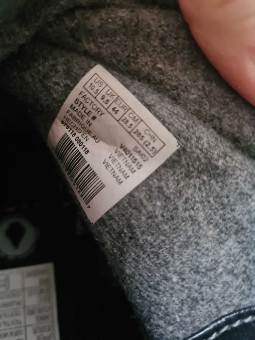 Продам чоловічі чоботи фірми Volcom