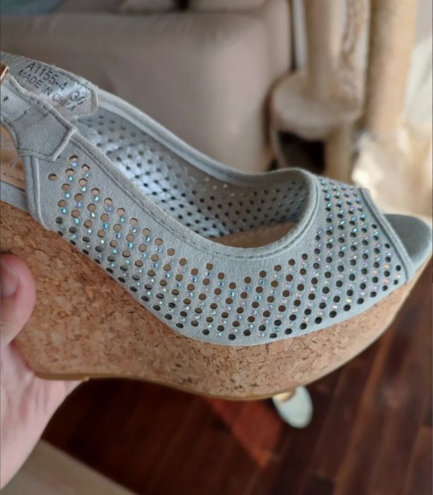 Sandálias n°36 NOVAS