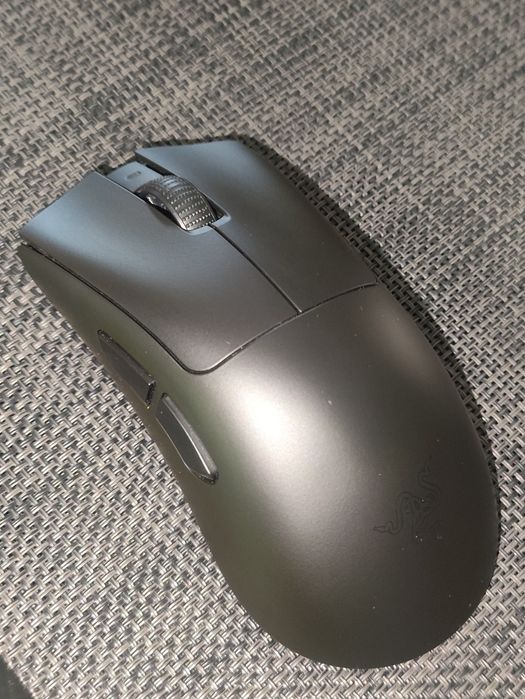Rato Gaming Razer Deathadder V3 Hyperspeed