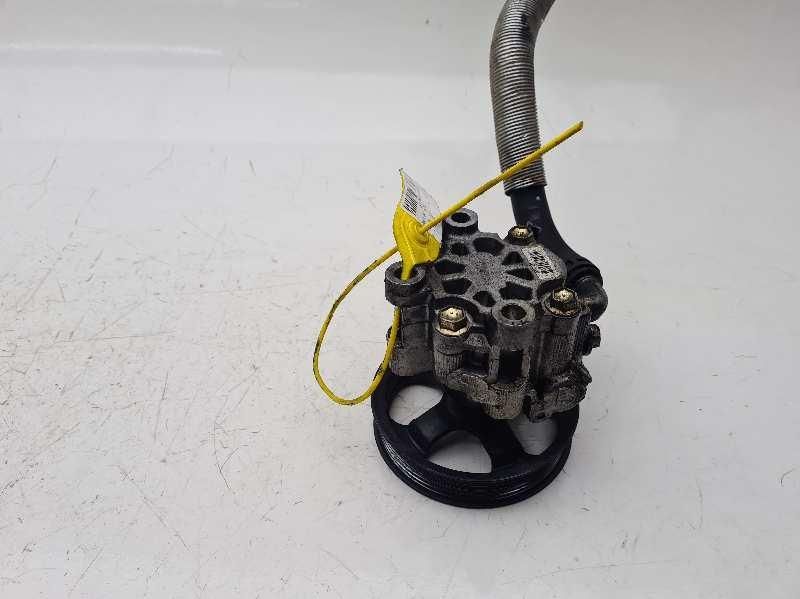 Bomba Direção Toyota Rav4
