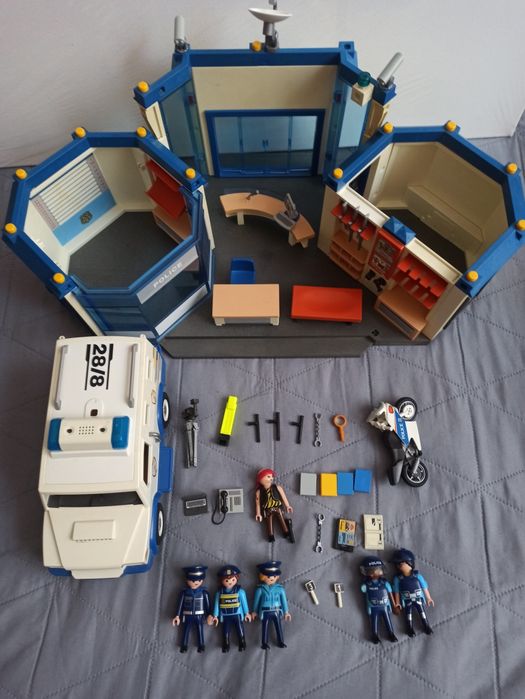 Playmobil Komisariat 4264  policja