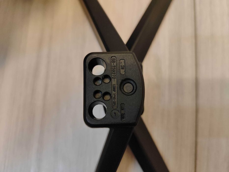 Stopki/nóżki/podstawa do TV TCL