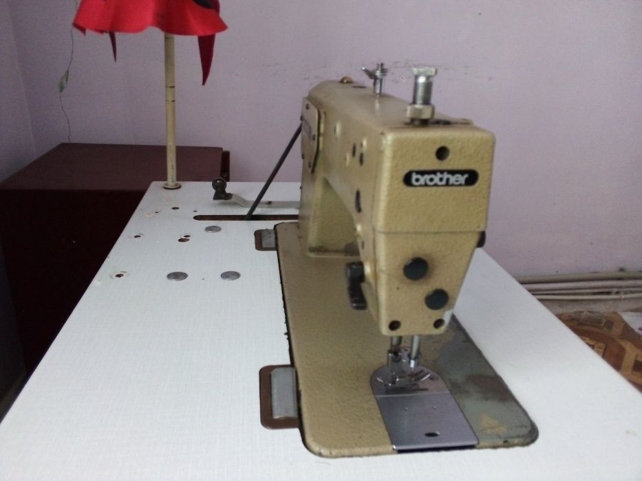 Промислова швейна машина Brother DB2-B736-3TR (Японія) + Стіл + Двигун