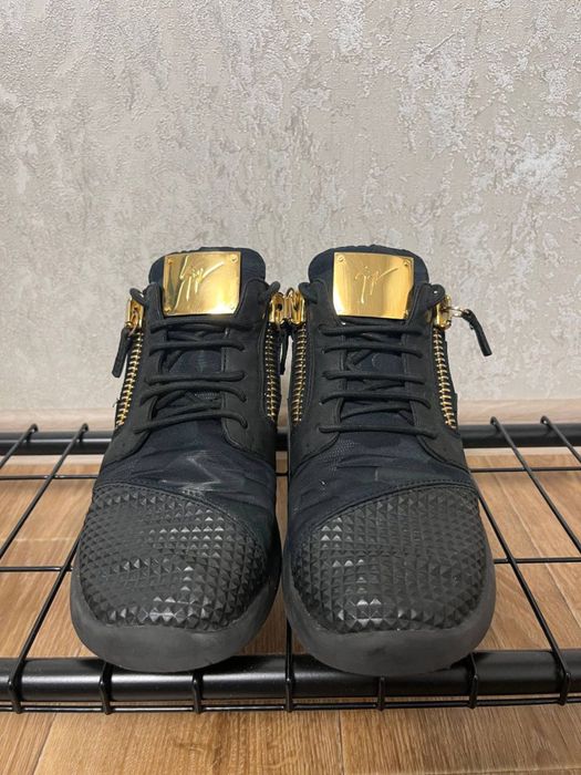 giuseppe zanotti - купити чоловіче взуття - Ціна на OLX.ua