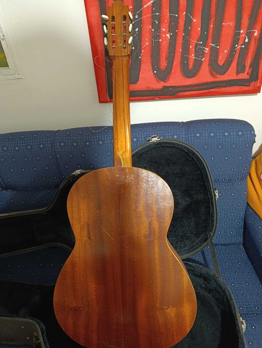 Viola c/ caixa de pele e interior almofadado