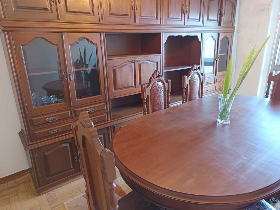 Móvel casa jantar com louceiro, clássico