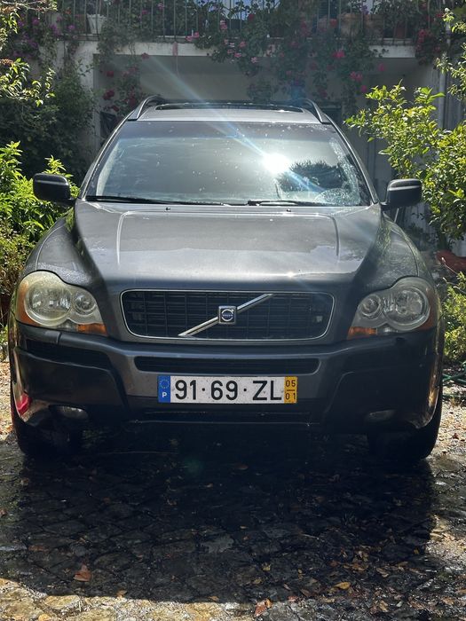 Volvo XC90 D5 AWD 163cv Auto | 7 Lugares