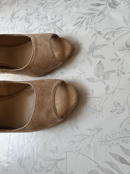 Buty Lasocki, letnie, z odkrytym noskiem rozmiar 39 + fleki