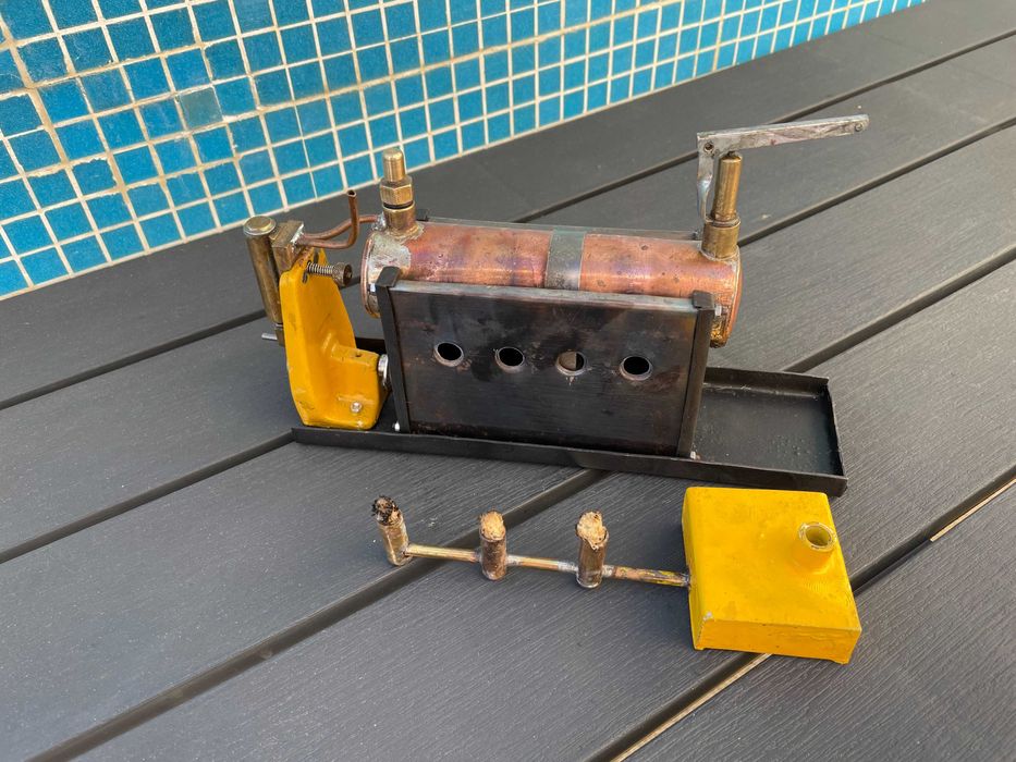 Brinquedo técnico a vapor