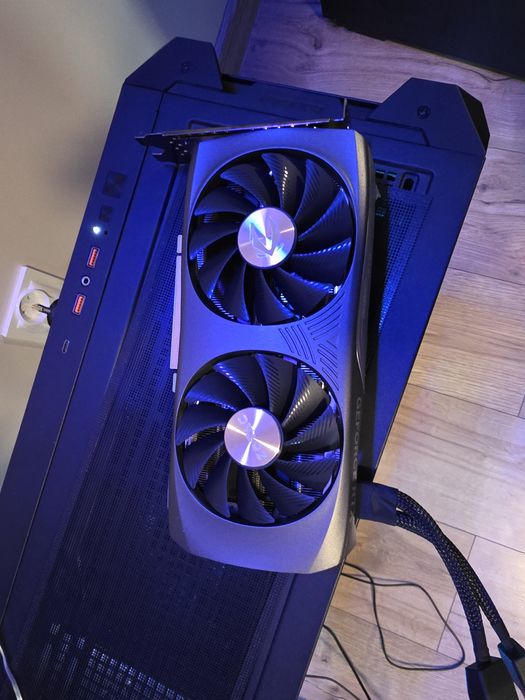 Komputer Ryzen 9800X3D/ RTX 4070 Super/ 64GB DDR5 / 2 TB nvme GWARA