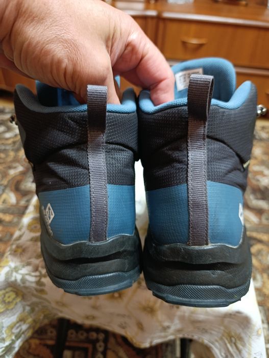 Продам мужские кроссовки-ботинки Salomon Gore Tex